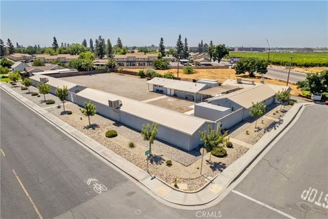 638 W Kern Street Dinuba CA 93618