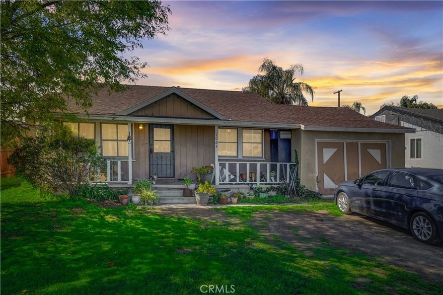 Welcome to this charming home in Perris, California! This cozy residence features three bedroom and one bathroom, making it ideal space for first time homebuyer or someone looking to downsize. Situated on a lot just under 10,000 square feet. There is plenty of room for outdoor activities or relaxing in the beautiful California weather. Don't miss the opportunity to tour this lovely home- Schedule your visit today!