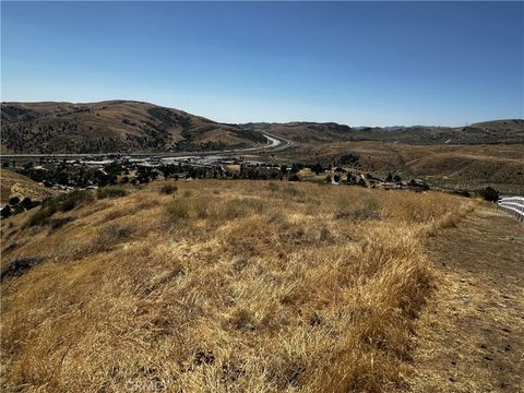 Photo of 6 Chimney Canyon Road, Lebec, CA 93243 (MLS # SR24153693)