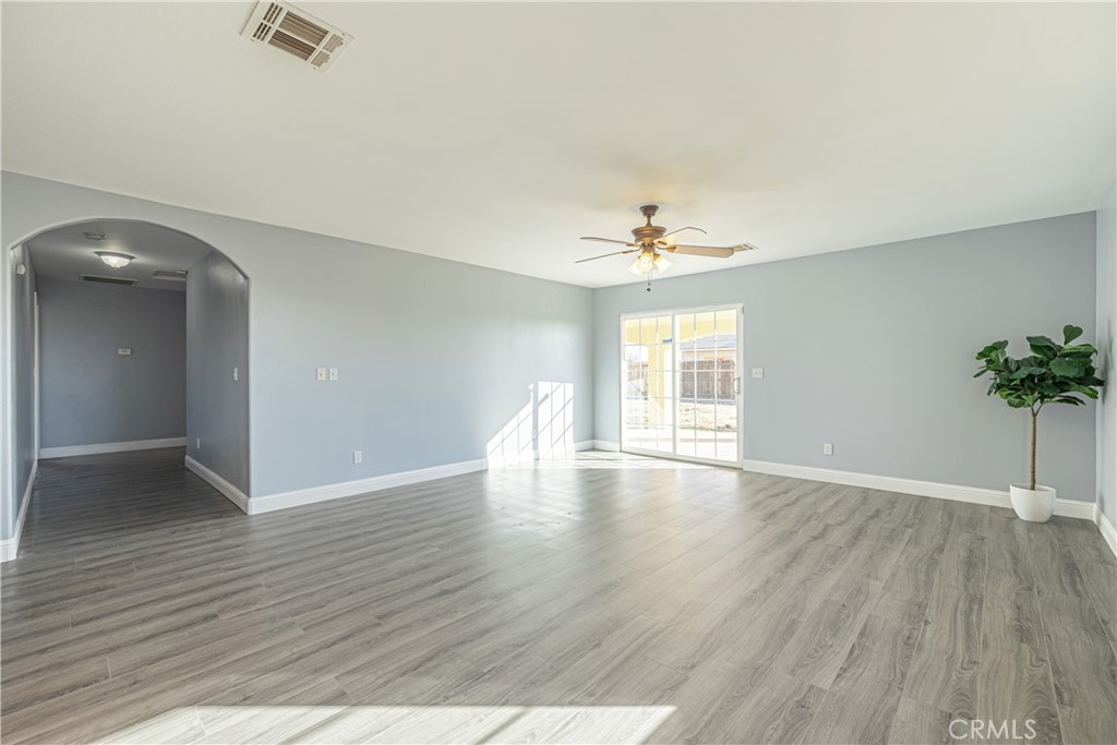 Photo 11 of 24 of 8012 Satinwood Avenue house