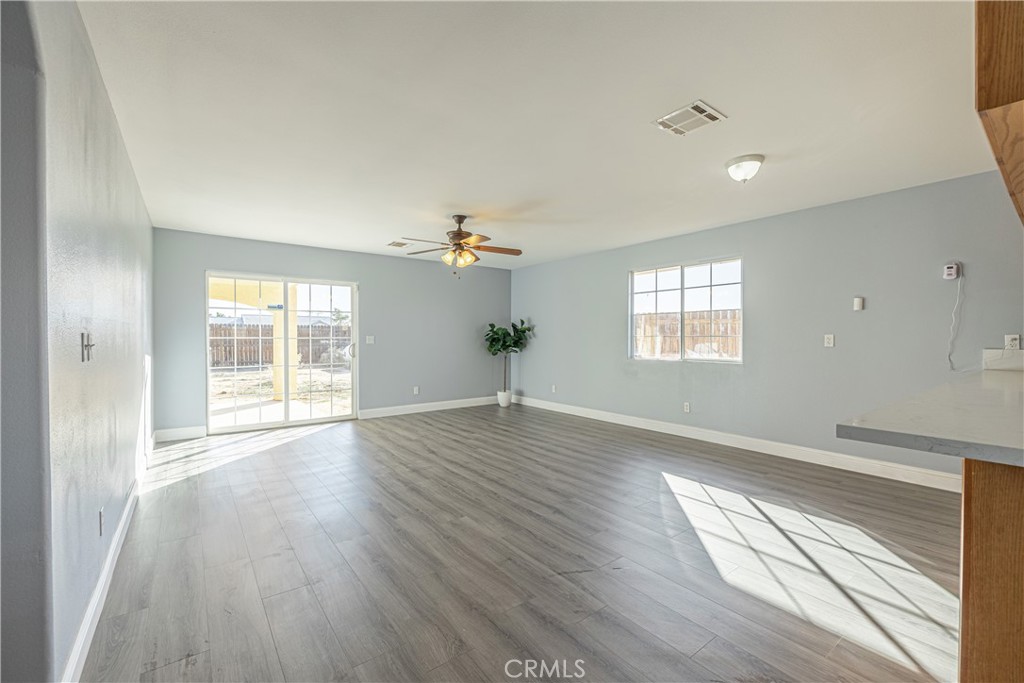 Photo 10 of 24 of 8012 Satinwood Avenue house