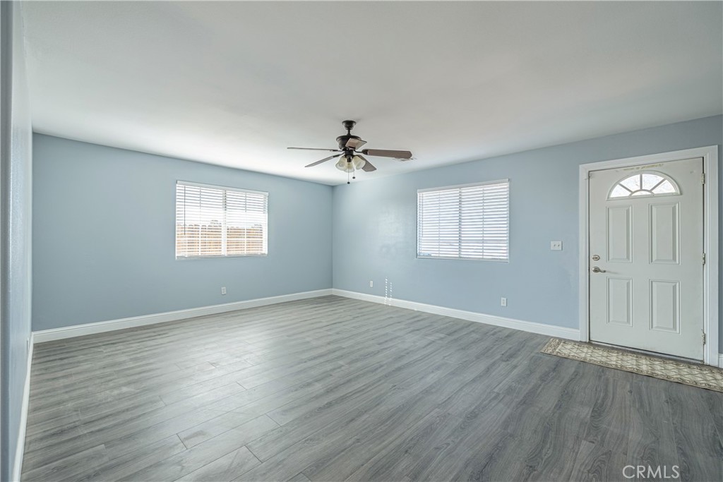 Photo 5 of 24 of 8012 Satinwood Avenue house