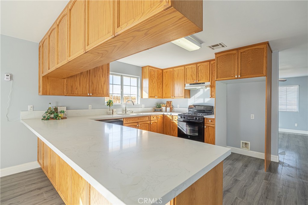 Photo 6 of 24 of 8012 Satinwood Avenue house