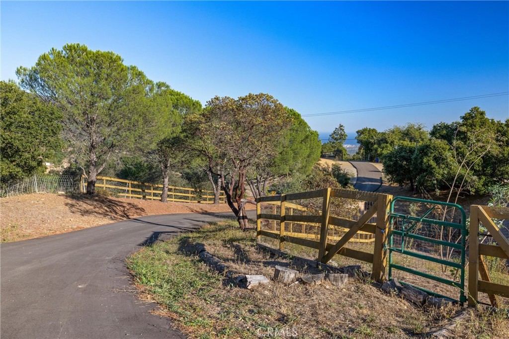 Santa Barbara: Other (80) - Residential