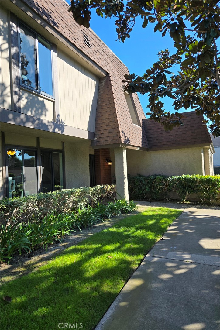 12403 Westcliff Drive