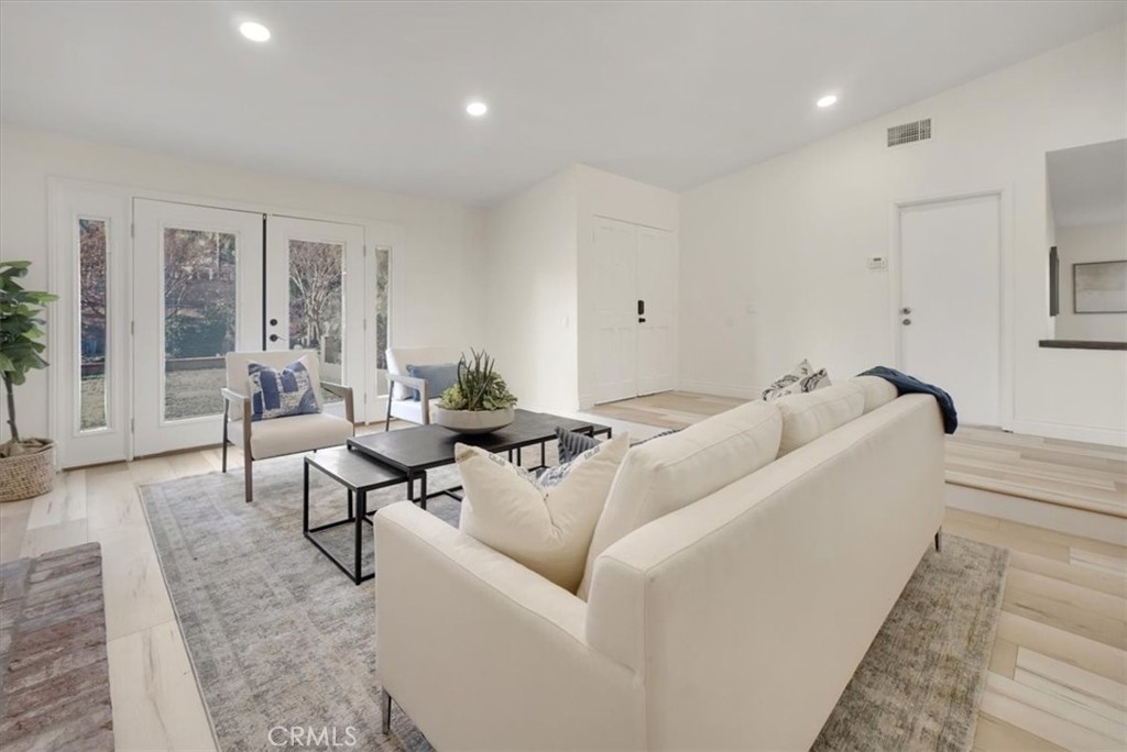 Corona - Residential