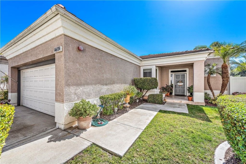 listing image 130728955861876126942