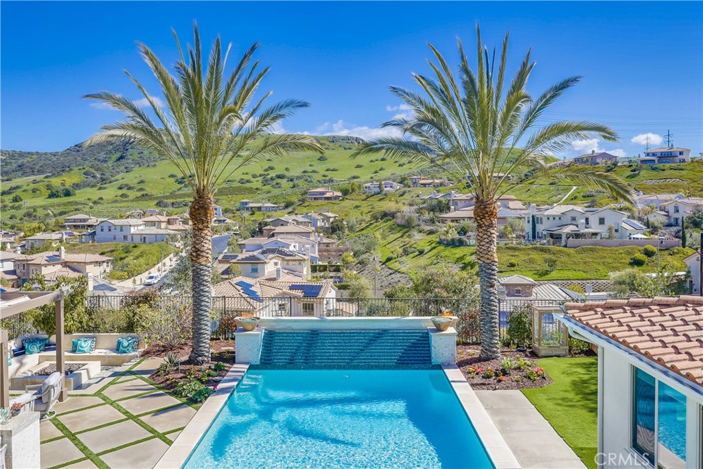 Photo 1 of 61 of 31790 Paseo Tarazona house