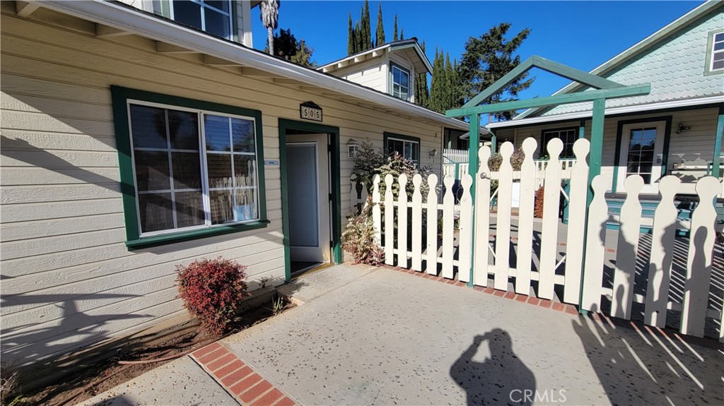 505 Civic Center Drive