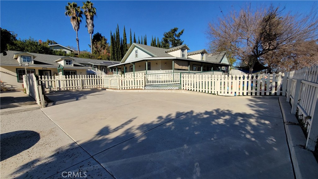 505 Civic Center Drive