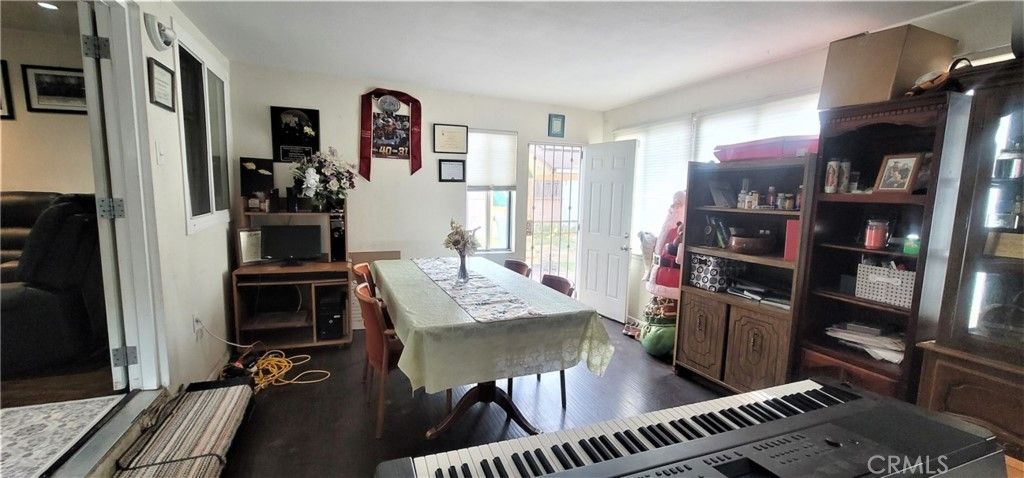listing image 130720254641239500840
