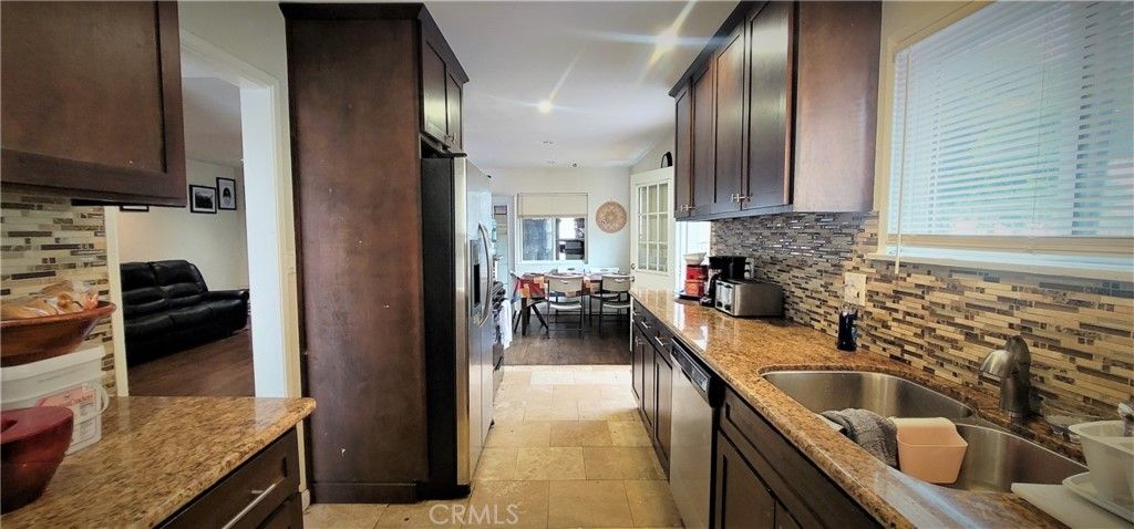 listing image 130728388514740297381