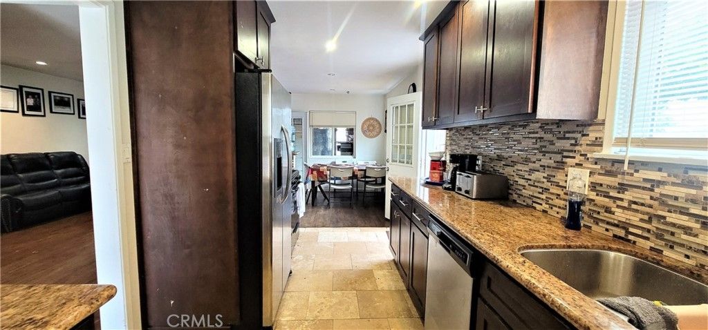 listing image 130723754500712904753