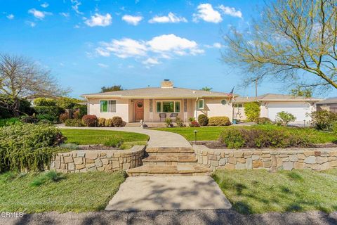 A home in Oak View