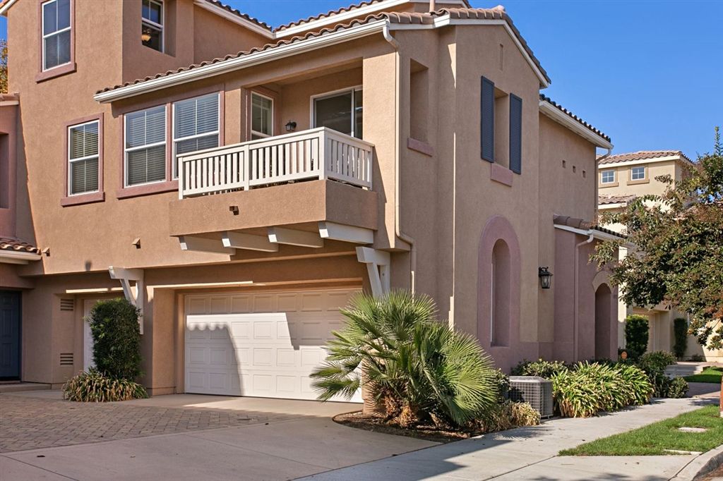 listing image 130728733806894772676