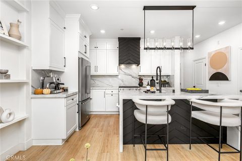 Photo of 22962 Harvest Mill Cr, Saugus, CA 91350 (MLS # SR24229173)