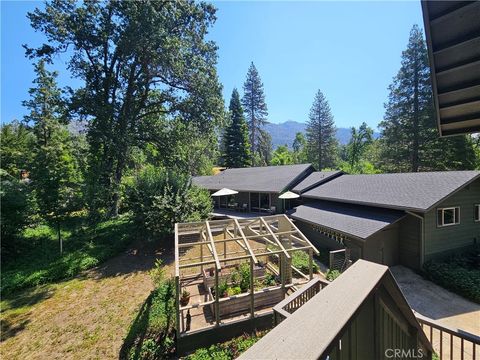 A home in North Fork