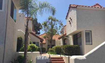 Neighborhoods: Villas de Bonita Complex Features: ,,