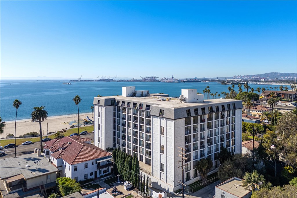 2601 E Ocean Boulevard 208