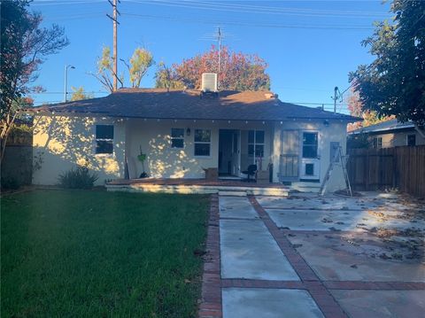 A home in Reseda