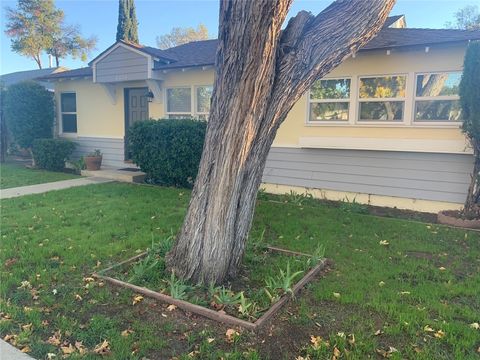 A home in Reseda