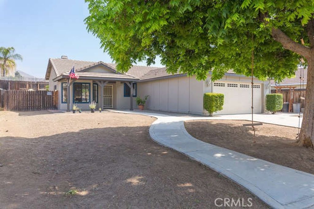 listing image 130720293062386216496