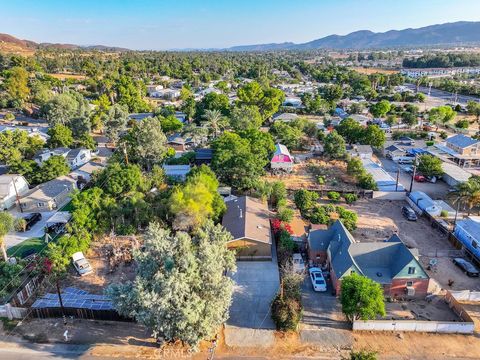 A home in Lake Elsinore