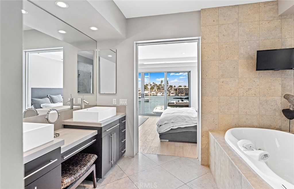 Lido Island (LIDO) - Residential