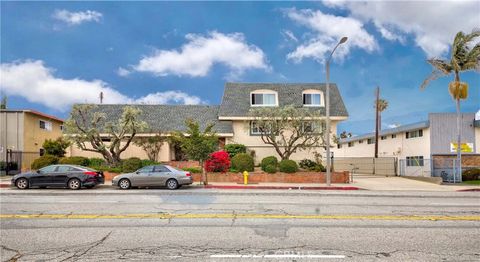 A home in Lomita