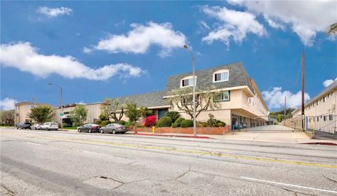 A home in Lomita