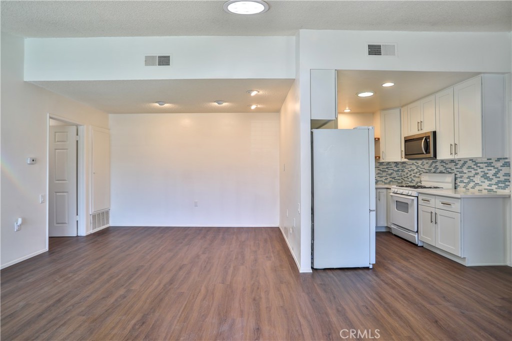 Friendly Valley (FRV) - Residential