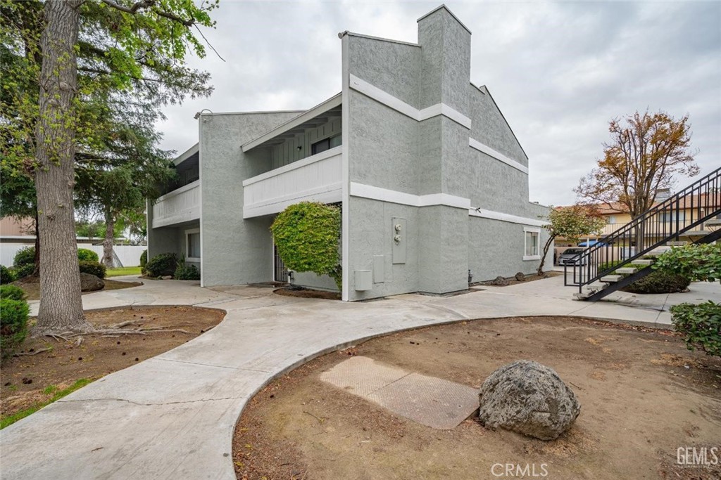 5001 Appleblossom Drive A