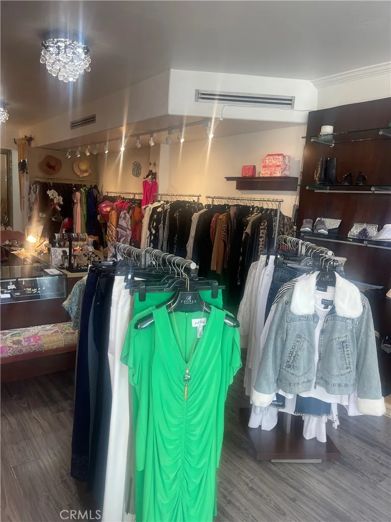 Newport Beach, California 92662, United States, ,Commercial,Active,77558