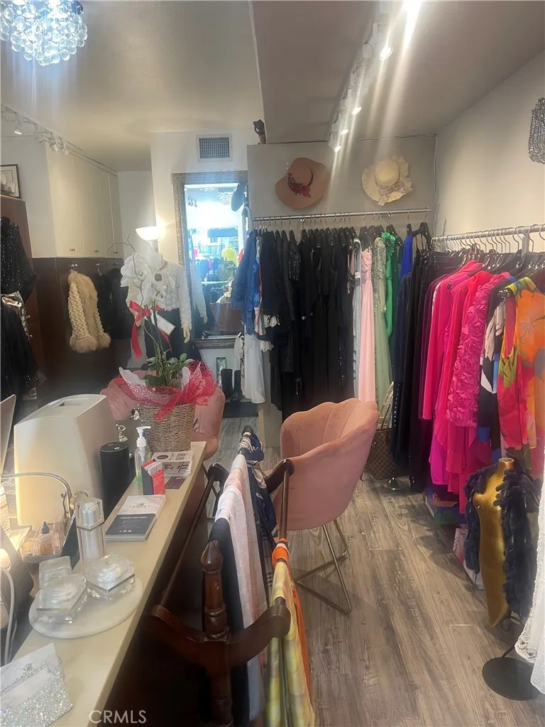 Newport Beach, California 92662, United States, ,Commercial,Active,77558