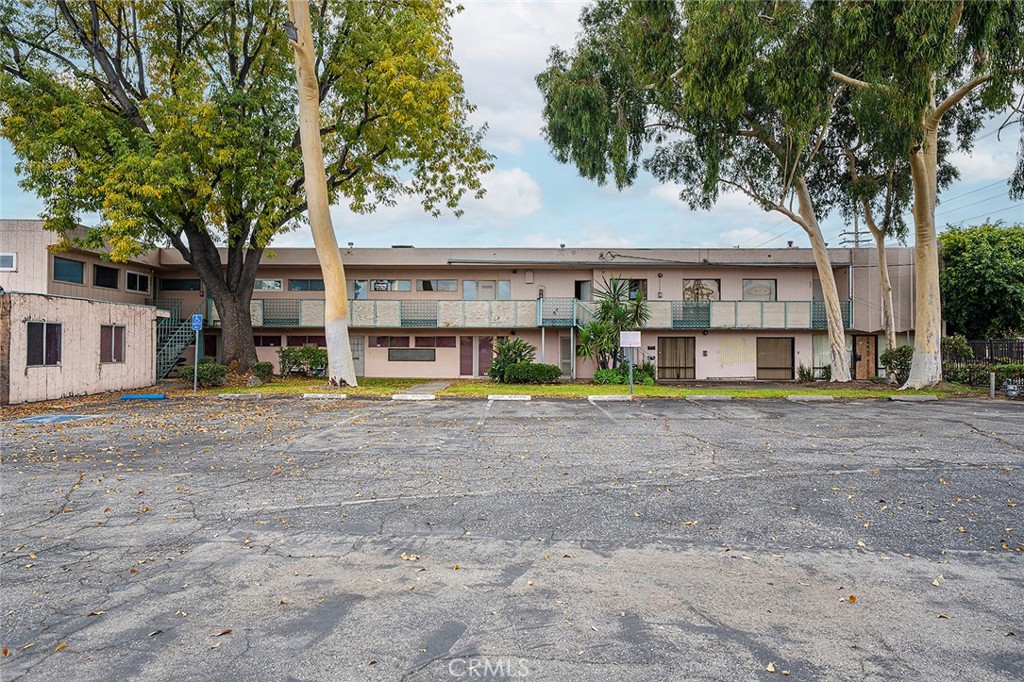 Properties 1 900 S San Gabriel Boulevard 200