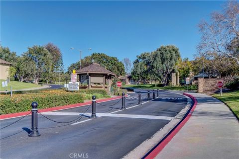 A home in La Mirada