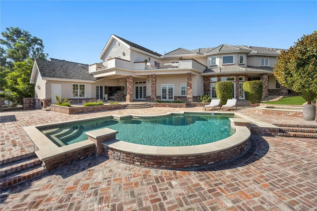 Diamond Bar, California 91765, United States, 8 Bedrooms Bedrooms, ,10 BathroomsBathrooms,Residential,Active,27349