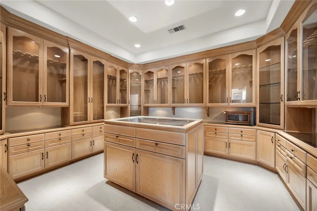 Diamond Bar, California 91765, United States, 8 Bedrooms Bedrooms, ,10 BathroomsBathrooms,Residential,Active,27349