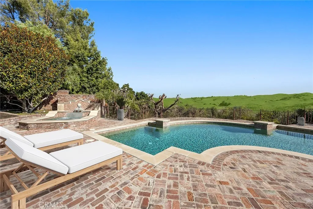 Diamond Bar, California 91765, United States, 8 Bedrooms Bedrooms, ,10 BathroomsBathrooms,Residential,Active,27349