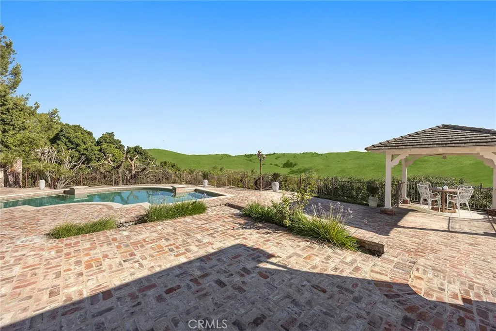 Diamond Bar, California 91765, United States, 8 Bedrooms Bedrooms, ,10 BathroomsBathrooms,Residential,Active,27349