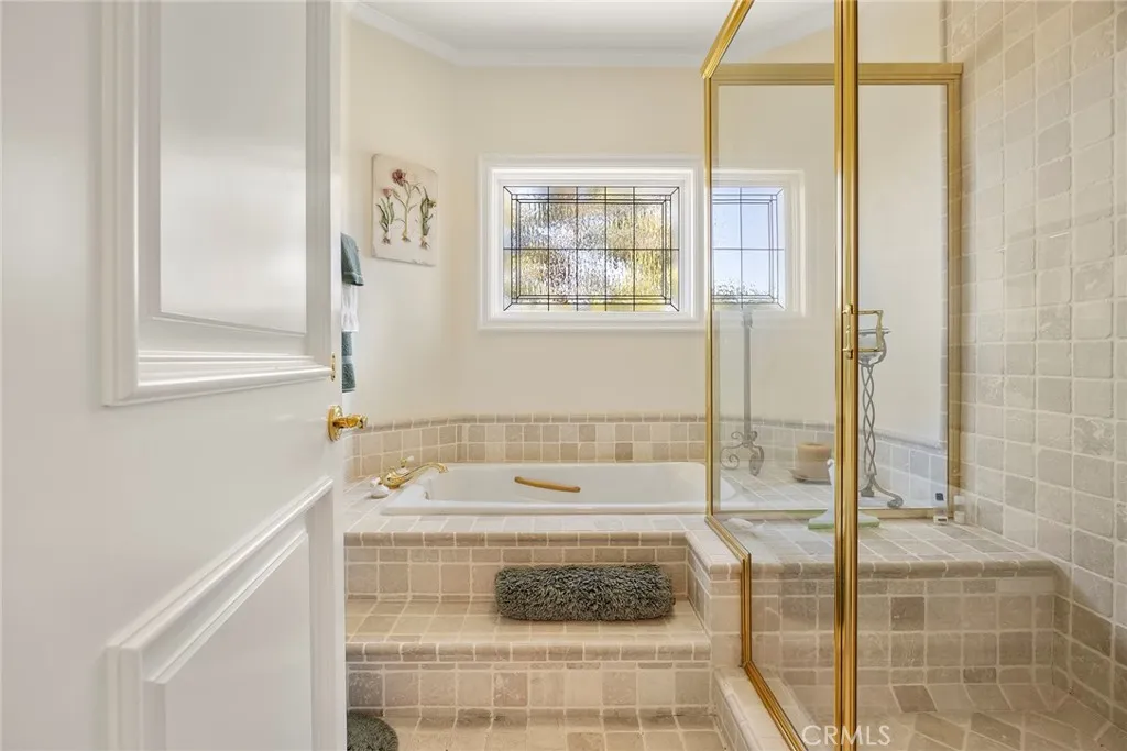 Diamond Bar, California 91765, United States, 8 Bedrooms Bedrooms, ,10 BathroomsBathrooms,Residential,Active,27349