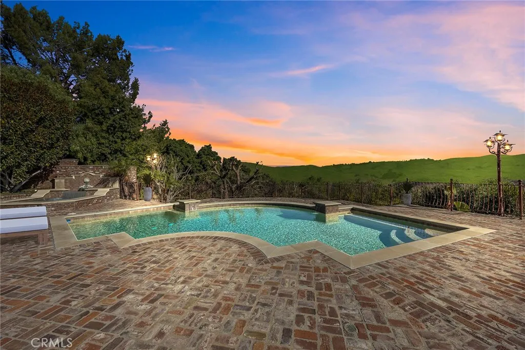 Diamond Bar, California 91765, United States, 8 Bedrooms Bedrooms, ,10 BathroomsBathrooms,Residential,Active,27349