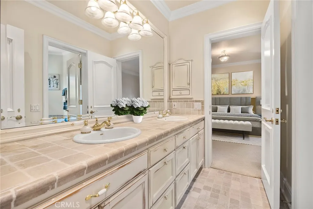 Diamond Bar, California 91765, United States, 8 Bedrooms Bedrooms, ,10 BathroomsBathrooms,Residential,Active,27349