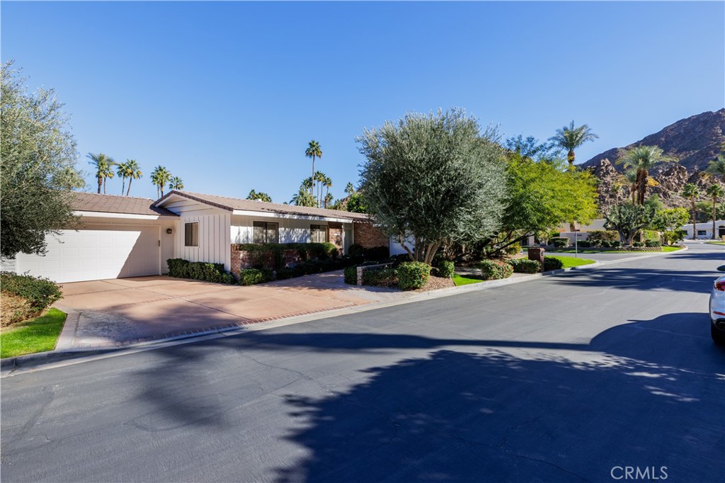 Indian Wells (32508) - Residential