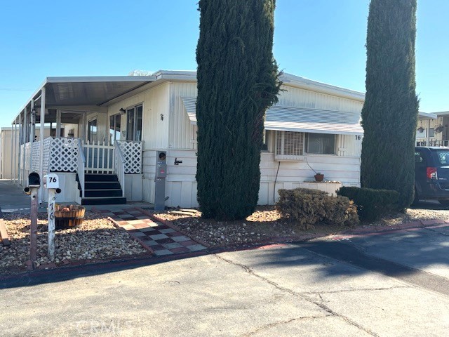 Discover Your Desert Oasis in Yucca Valley!
Retire in comfort and style in this spacious double-wide mobile home, located in a tranquil senior community in beautiful Yucca Valley. This charming home offers an inviting open floor plan perfect for easy living and entertaining, with plenty of natural light streaming through large windows.
With two bedrooms and two baths, this home provides both comfort and convenience. The bright, spacious kitchen has ample storage, and the private covered patio is ideal for relaxing desert evenings. The low-maintenance yard offers space for gardening or simply unwinding. Community amenities include a clubhouse, pool, and planned activities to keep you engaged and connected.