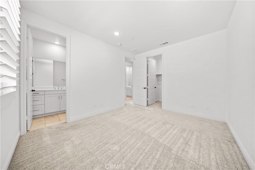listing image 53