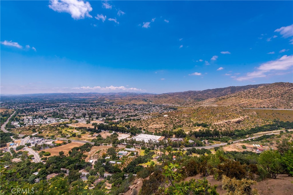 5 BOX CANYON Road