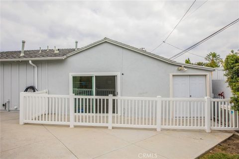 A home in North Tustin