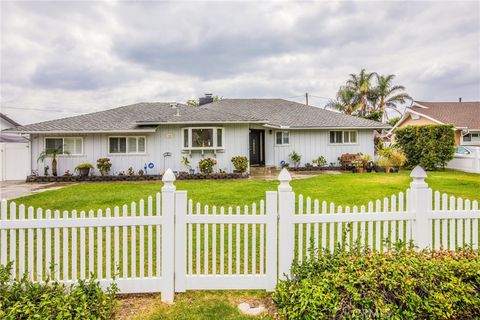 A home in North Tustin