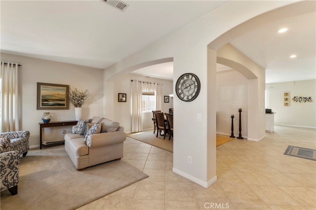 Photo 14 of 52 of 14345 English Setter Street house